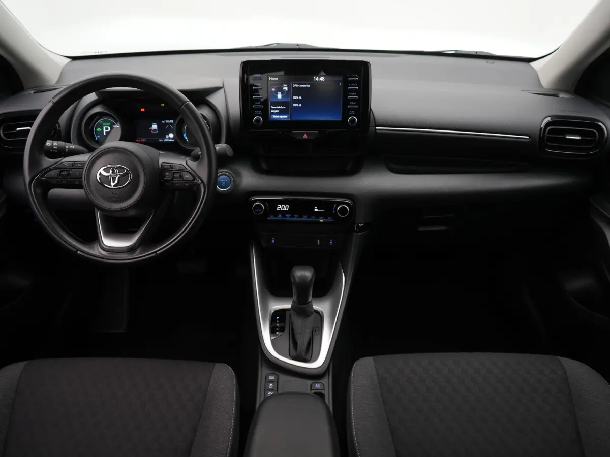 1.5 Hybrid Dynamic | Apple Carplay/Android Auto | Achteruitrijcamera | Adaptive Cruise Control (ACC) | Stoelverwarming | Virtual cockpit | 12 Maanden BOVAG Garantie |