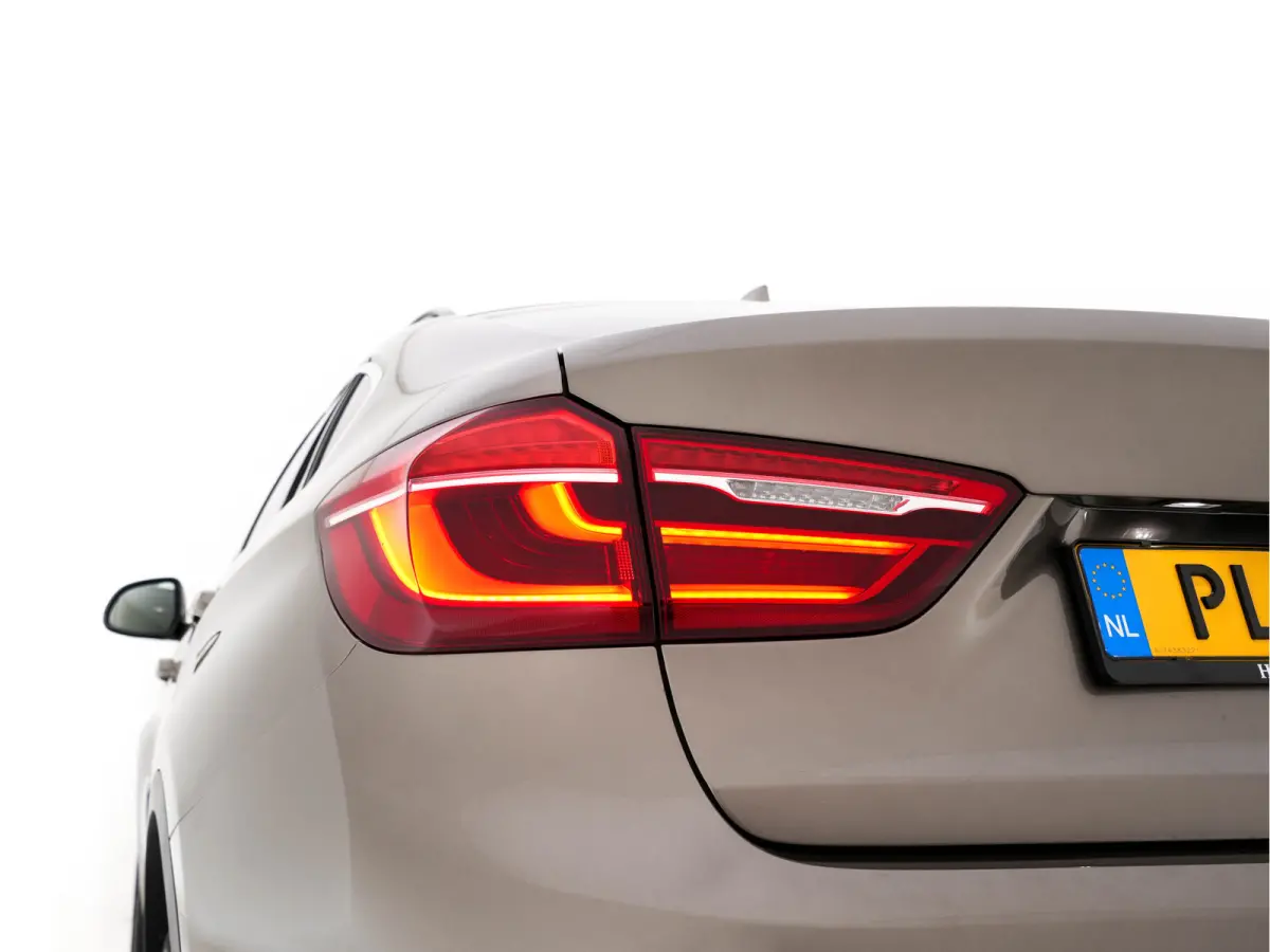 xDrive30d High Executive (INCL-BTW) Aut. *PANO | LEATHER | FULL-LED | HARMAN/KARDON | BLINDSPOT | MEMORY-PACK | DIGI-COCKPIT | HEATED-COMFORTSEATS | NAVI-FULLMAP | PRIVACYGLASS | HEAD-UP | A