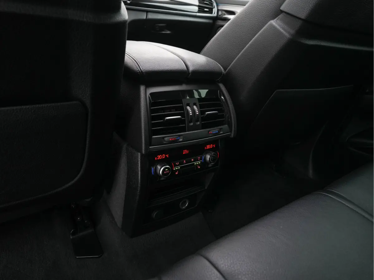 xDrive30d High Executive (INCL-BTW) Aut. *PANO | LEATHER | FULL-LED | HARMAN/KARDON | BLINDSPOT | MEMORY-PACK | DIGI-COCKPIT | HEATED-COMFORTSEATS | NAVI-FULLMAP | PRIVACYGLASS | HEAD-UP | A