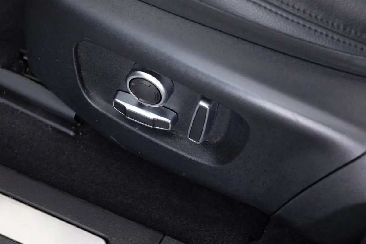 1.5 P300e AWD R-Dynamic S | PANORAMADAK | LEDER | EL. STOEL | !