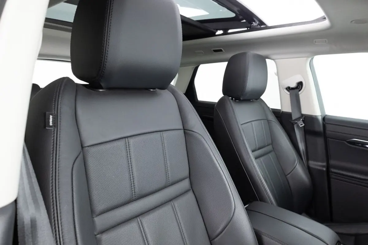 1.5 P300e AWD R-Dynamic S | PANORAMADAK | LEDER | EL. STOEL |