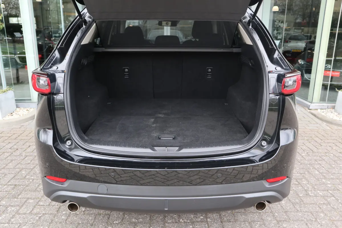 2.0 SkyActiv-G 165 Comfort Automaat Rijklaar. / Trekhaak /Camera / Navi / Clima / Cruise / ST-verwarming