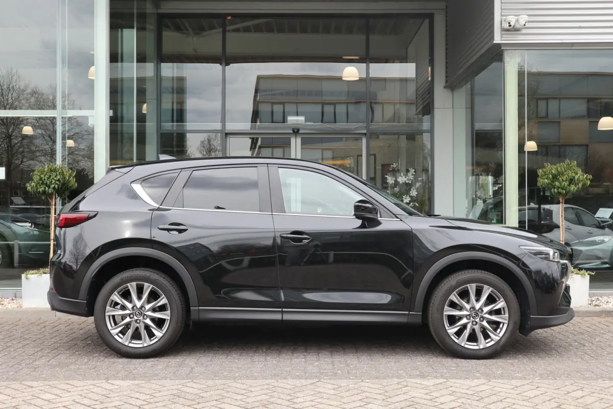 2.0 SkyActiv-G 165 Comfort Automaat Rijklaar. / Trekhaak /Camera / Navi / Clima / Cruise / ST-verwarming