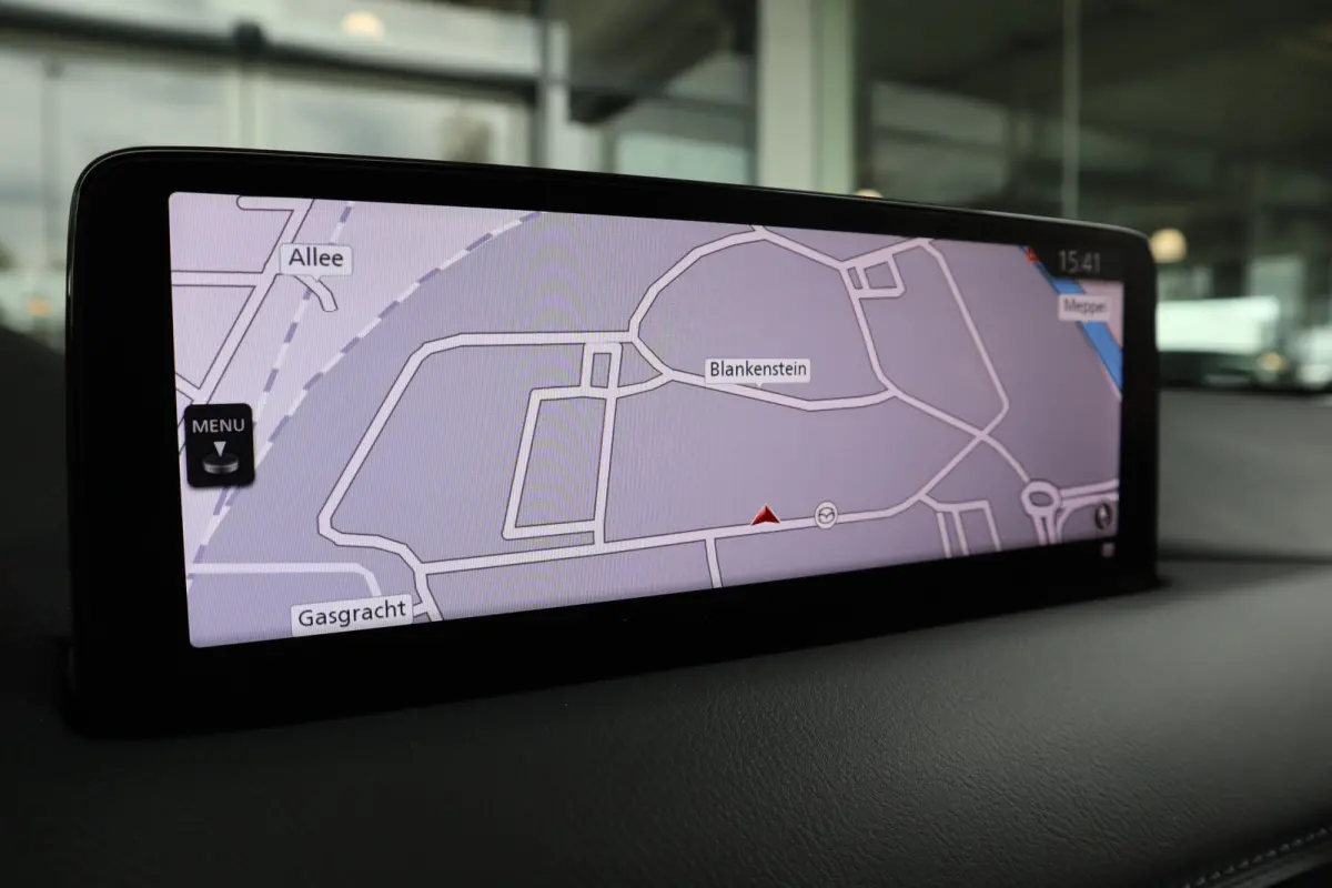 2.0 SkyActiv-G 165 Comfort Automaat Rijklaar. / Trekhaak /Camera / Navi / Clima / Cruise / ST-verwarming
