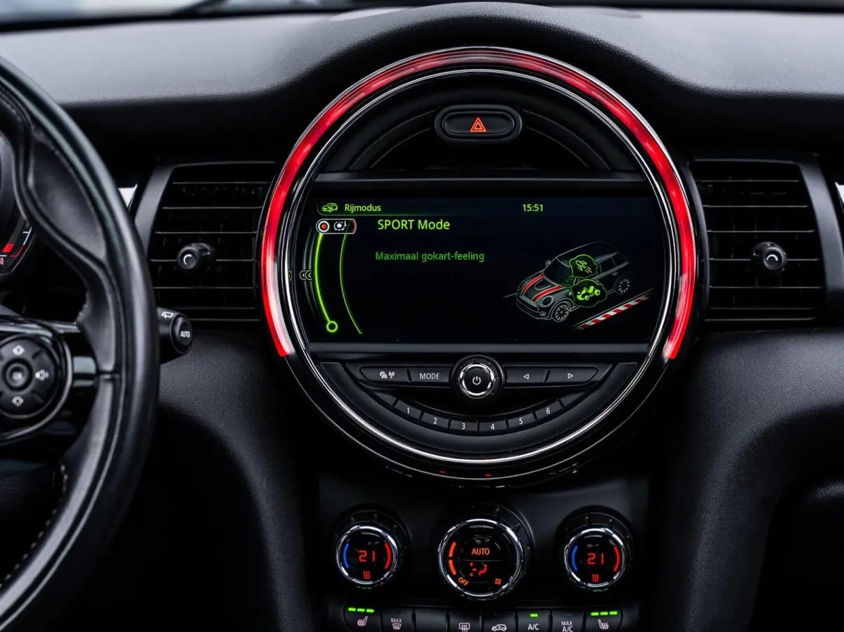 Mini 1.5 Chili|PANO|NAV|CRUISE|SFEERVERL.|NARDO
