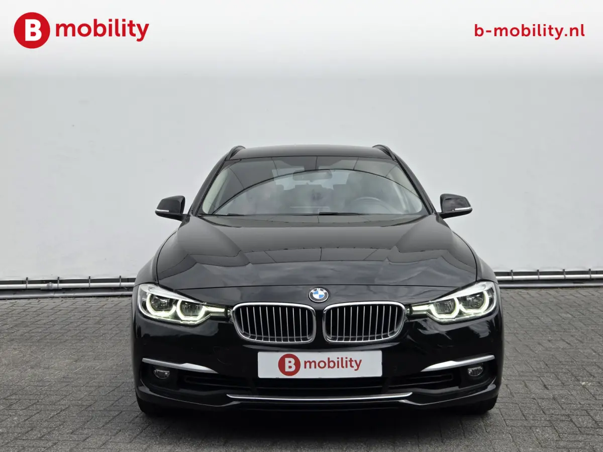 318i High Executive Luxury Line Apple CarPlay | Led Koplampen | Leer | Stoelverwarming |
