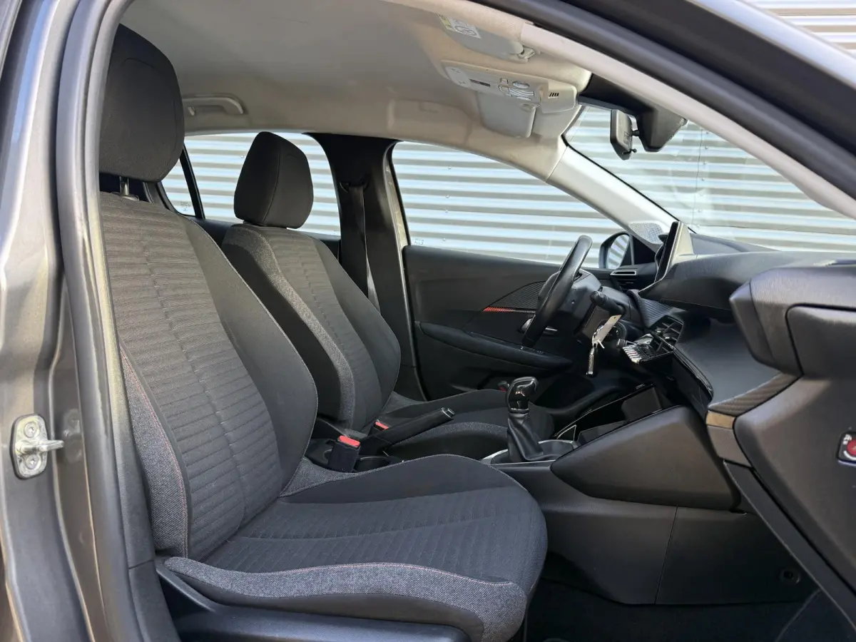 1.2 PureTech Active 2e Eigenaar|Navi|Carplay|Clima|Cruise|D-riem v.v. in 2023|N.A.P|Nieuwe APK bij Aflevering