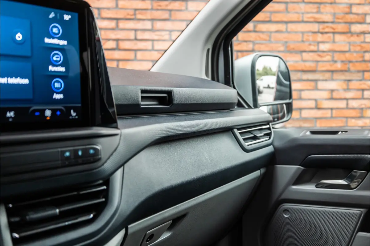 300 2.0 TDCI L2H1 Limited DC | BPM VRIJ | Dubbel Cabine | Elec schuifdeuren | ACC | Blind Spot | 360 Camera | CarPlay | Navigatie | Stoelverwarming | 5-Zitter | BPM Vrij