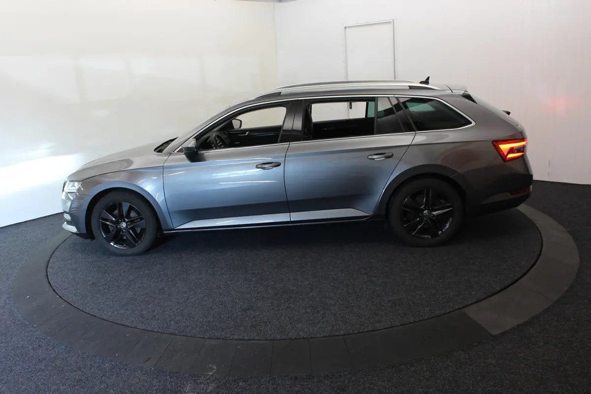 1.4 TSI iV Style Vol leder 360ºCam El aKlep + Trekh Dhoek