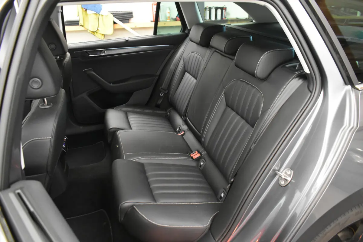 1.4 TSI iV Style Vol leder 360ºCam El aKlep + Trekh Dhoek