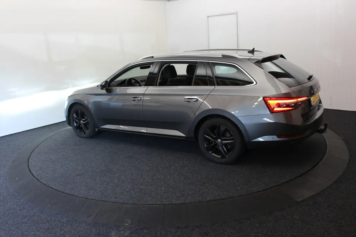 1.4 TSI iV Style Vol leder 360ºCam El aKlep + Trekh Dhoek