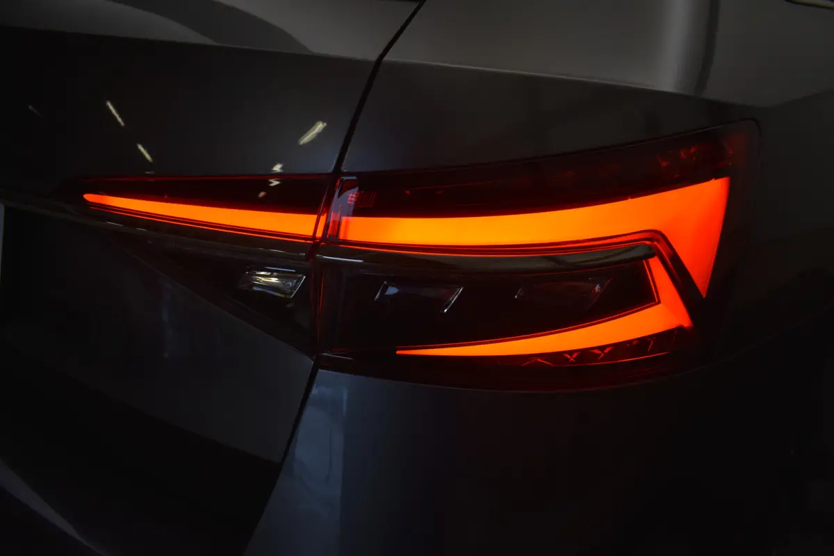 1.4 TSI iV Style Vol leder 360ºCam El aKlep + Trekh Dhoek