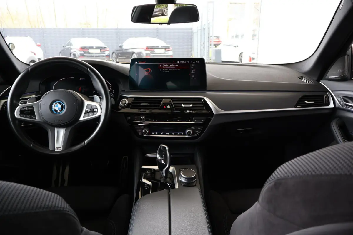 545e xDrive | M Sport | Panorama Dak | Stoelverwarming