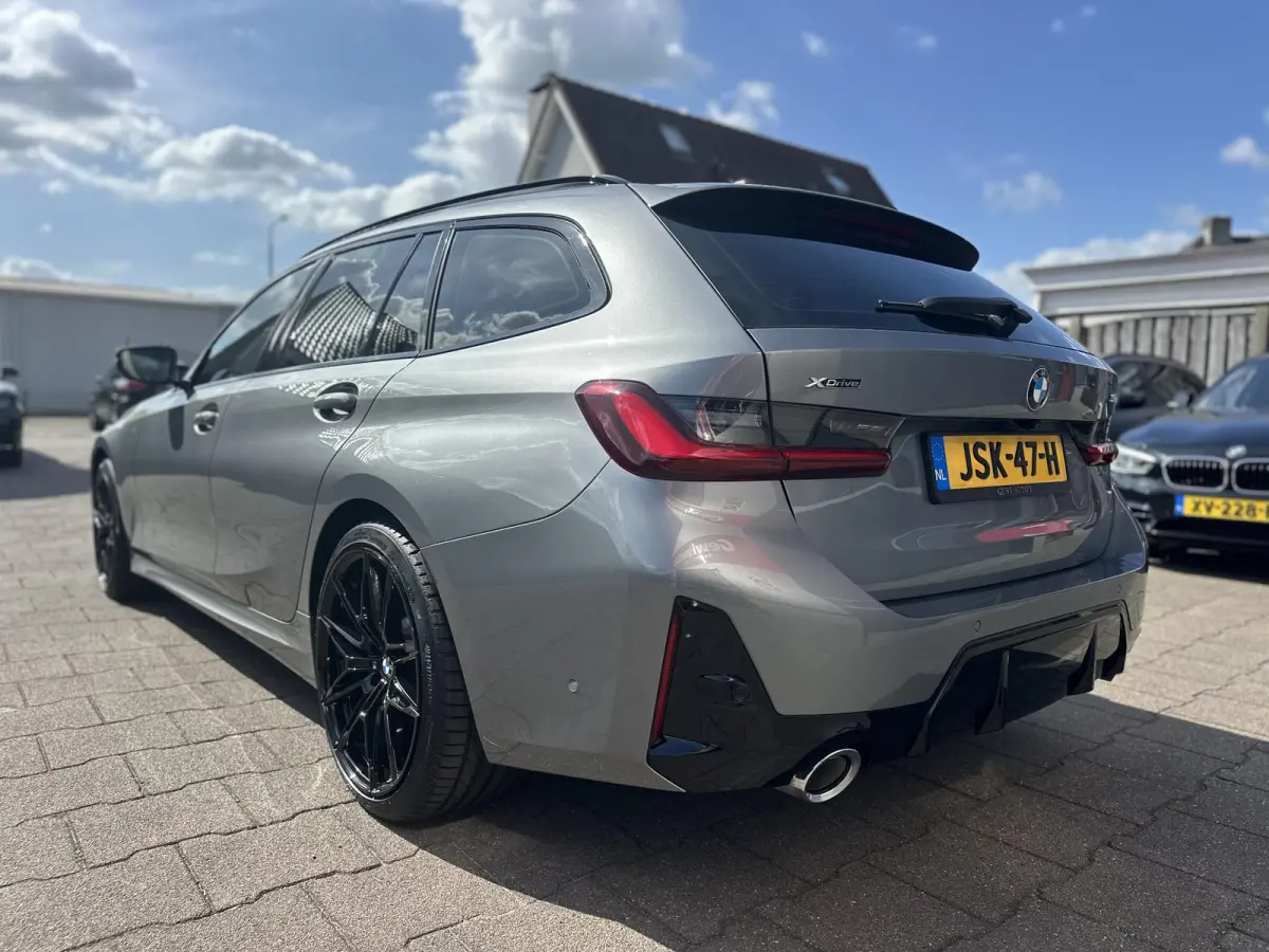 330i xDrive M-Sport Leder|AdaptiefCruise|HiFi