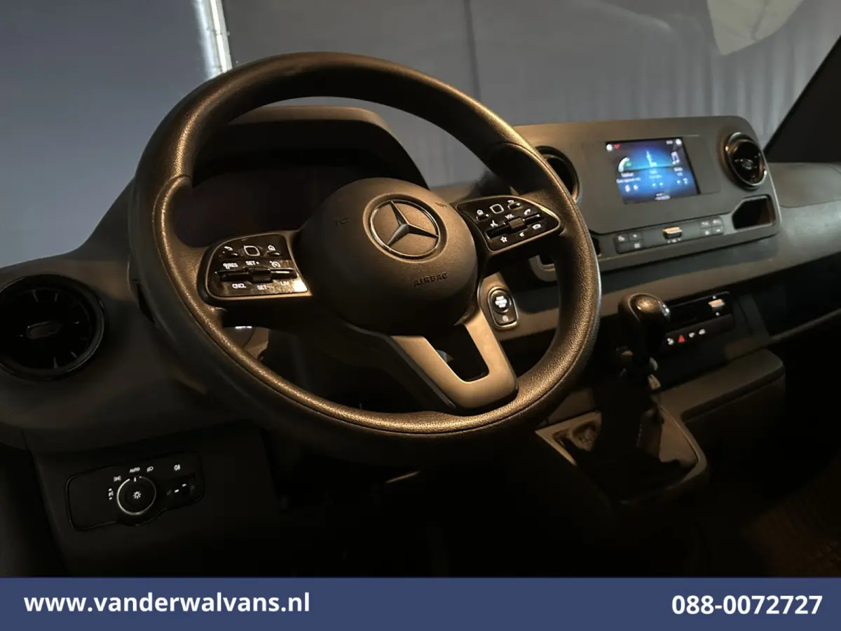 214 CDI 143pk L2H2 Euro6 Airco | Camera | Apple Carplay | Cruisecontrol | Trekhaak Android Auto, Stoelverwarming, Parkeersensoren, Bijrijdersbank