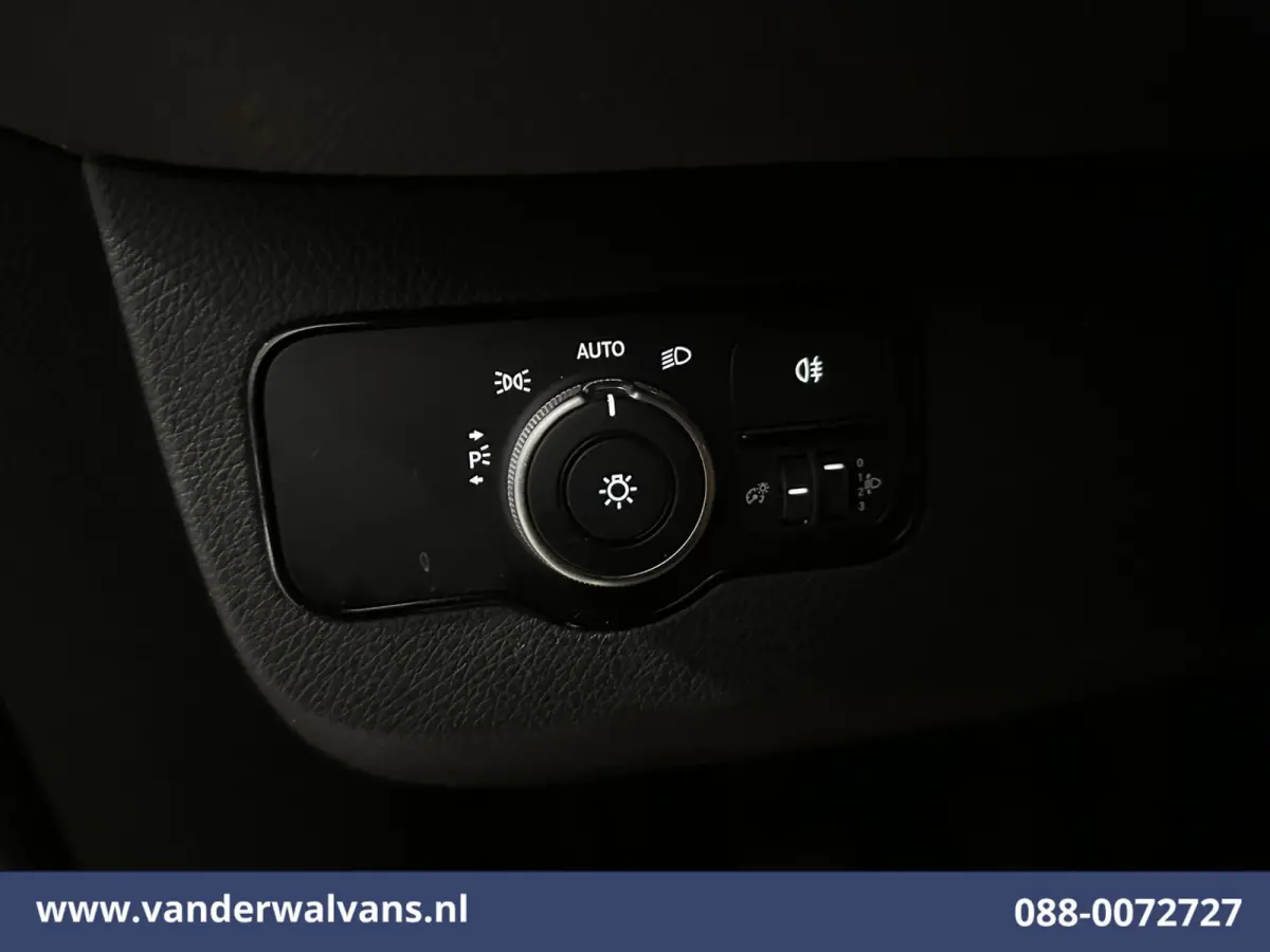 214 CDI 143pk L2H2 Euro6 Airco | Camera | Apple Carplay | Cruisecontrol | Trekhaak Android Auto, Stoelverwarming, Parkeersensoren, Bijrijdersbank