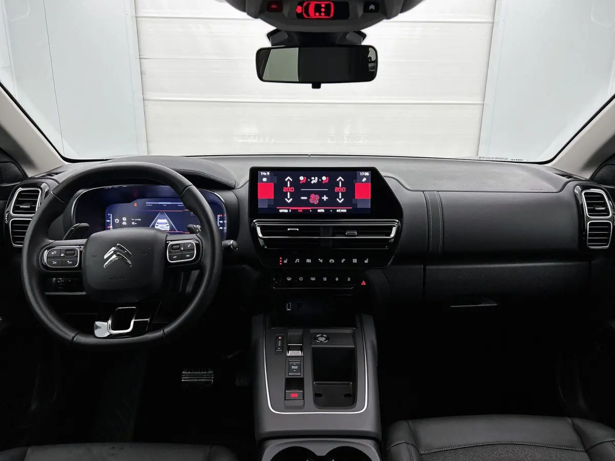 SUV Plus Hybrid 145pk Automaat | Navigatie | Achteruitrijcamera | Climate Control | Cruise Control | Parkeersensoren v+a | Keyless | Half lederen comfortstoelen | Stoelverwarming | Led kopla