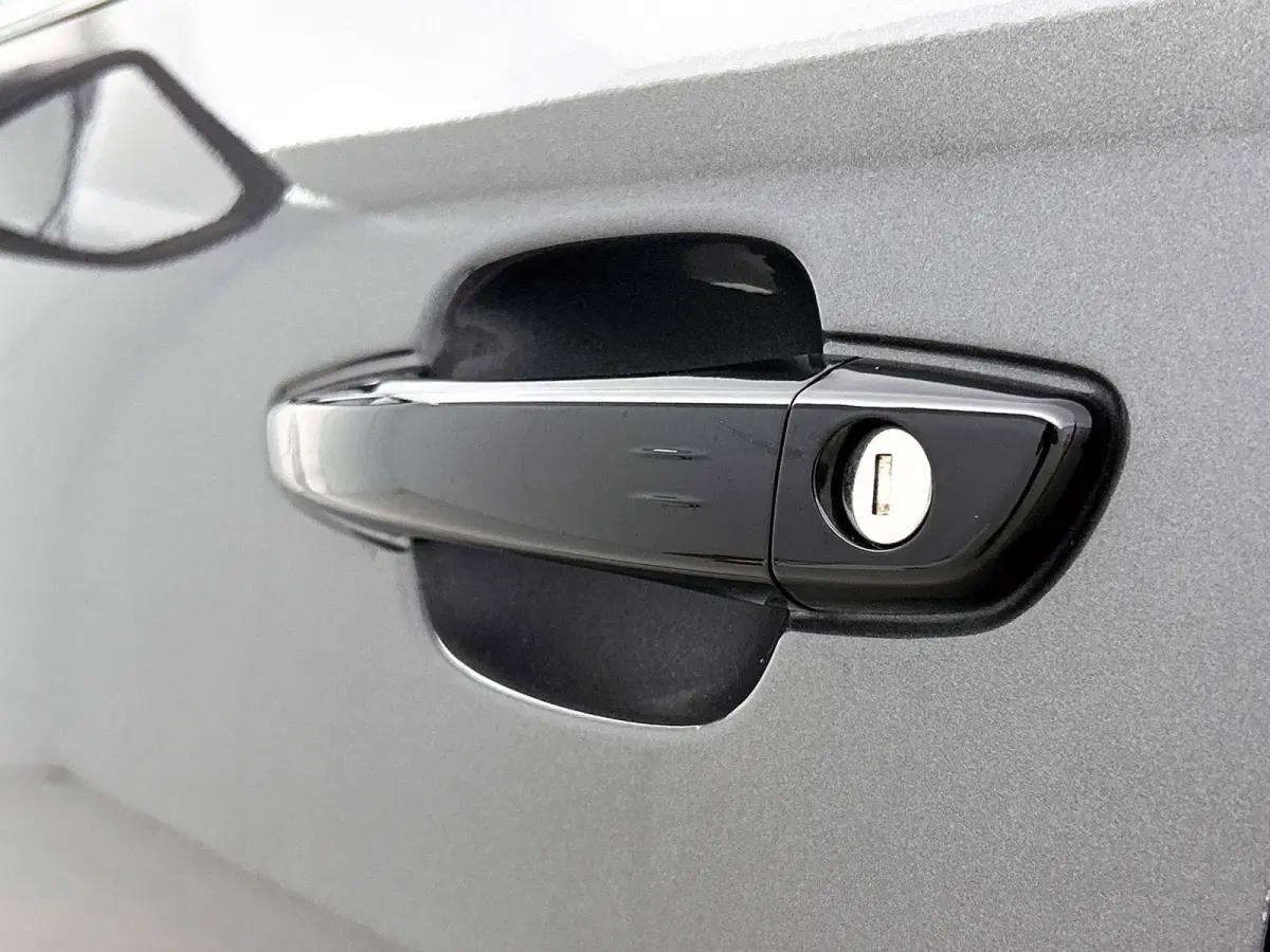 SUV Plus Hybrid 145pk Automaat | Navigatie | Achteruitrijcamera | Climate Control | Cruise Control | Parkeersensoren v+a | Keyless | Half lederen comfortstoelen | Stoelverwarming | Led kopla