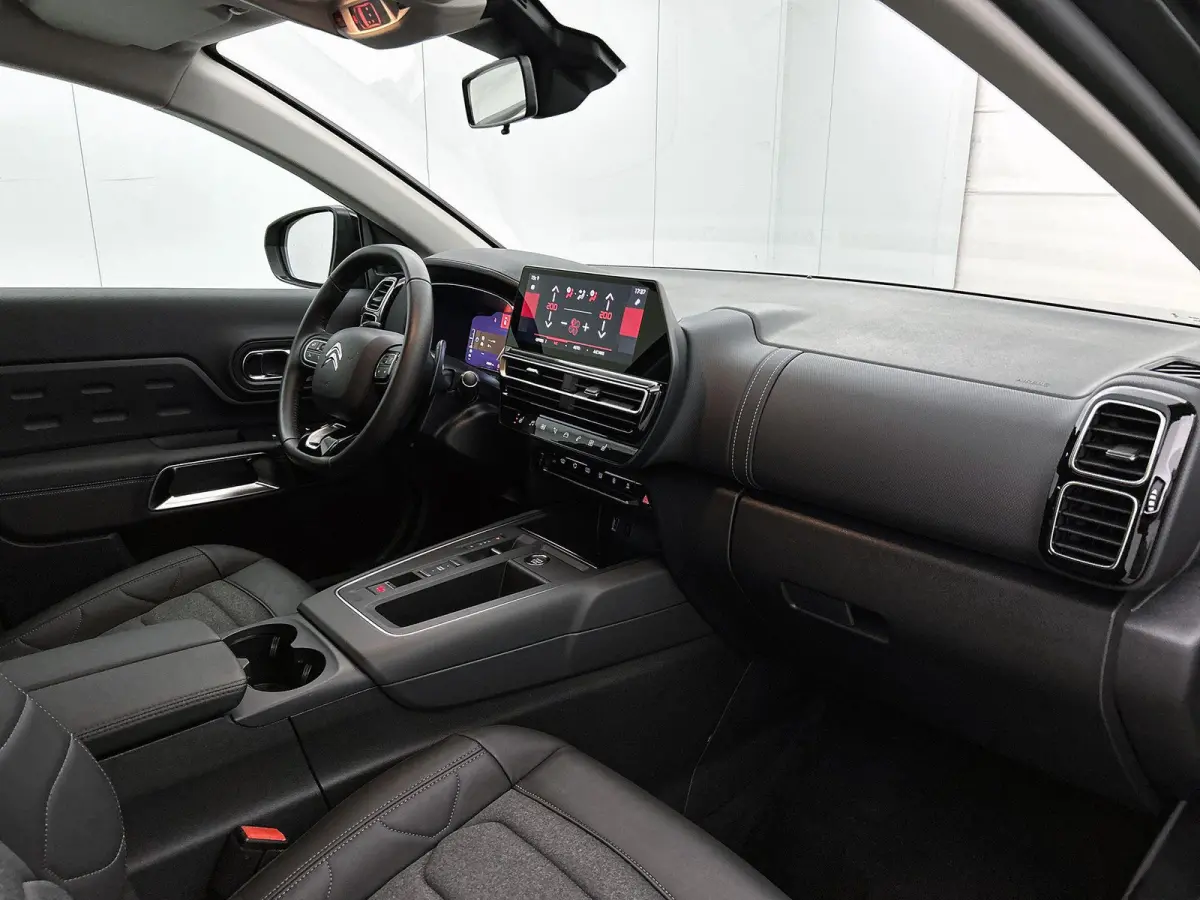 SUV Plus Hybrid 145pk Automaat | Navigatie | Achteruitrijcamera | Climate Control | Cruise Control | Parkeersensoren v+a | Keyless | Half lederen comfortstoelen | Stoelverwarming | Led kopla