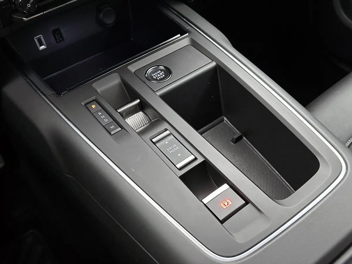 SUV Plus Hybrid 145pk Automaat | Navigatie | Achteruitrijcamera | Climate Control | Cruise Control | Parkeersensoren v+a | Keyless | Half lederen comfortstoelen | Stoelverwarming | Led kopla