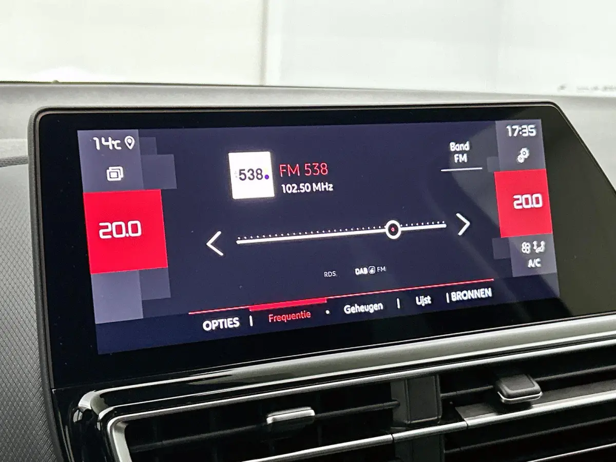 SUV Plus Hybrid 145pk Automaat | Navigatie | Achteruitrijcamera | Climate Control | Cruise Control | Parkeersensoren v+a | Keyless | Half lederen comfortstoelen | Stoelverwarming | Led kopla