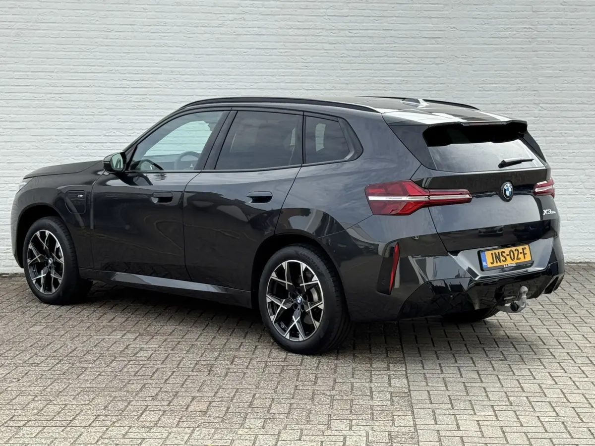 30e xDrive PHEV Fabrieksgarantie mei 2028 SOH 99% Clima Cruise Head-Up Stoelverwarming/ koeling Apple / Android 360 camera