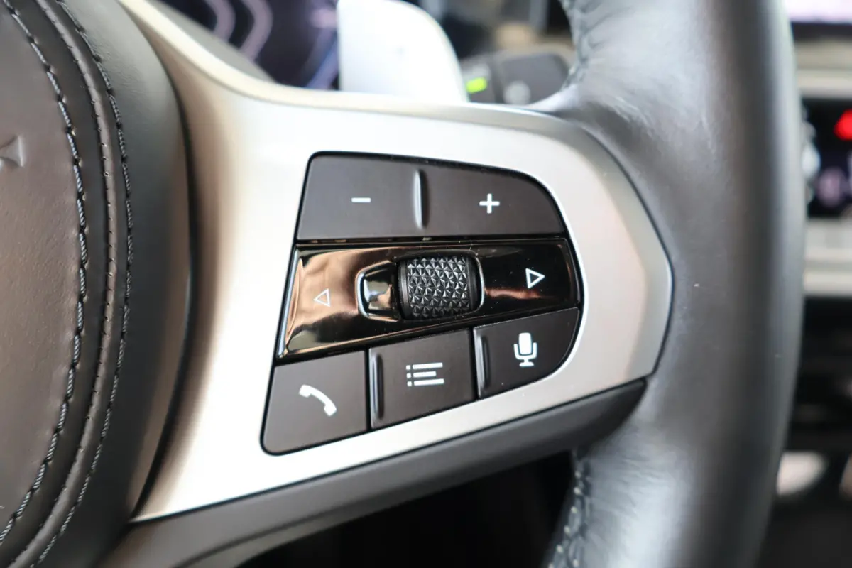 xDrive30e | SOH 91,6% | M Sportpakket | HiFi Sound System | Head-Up Display | Panorama Dak | Comfort Access