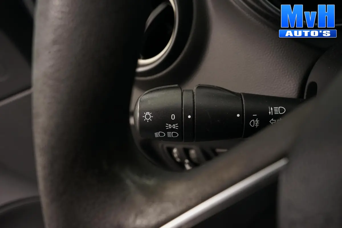 0.9 TCe Life|AIRCO|LED|DAB|CRUISE|BLUETOOTH