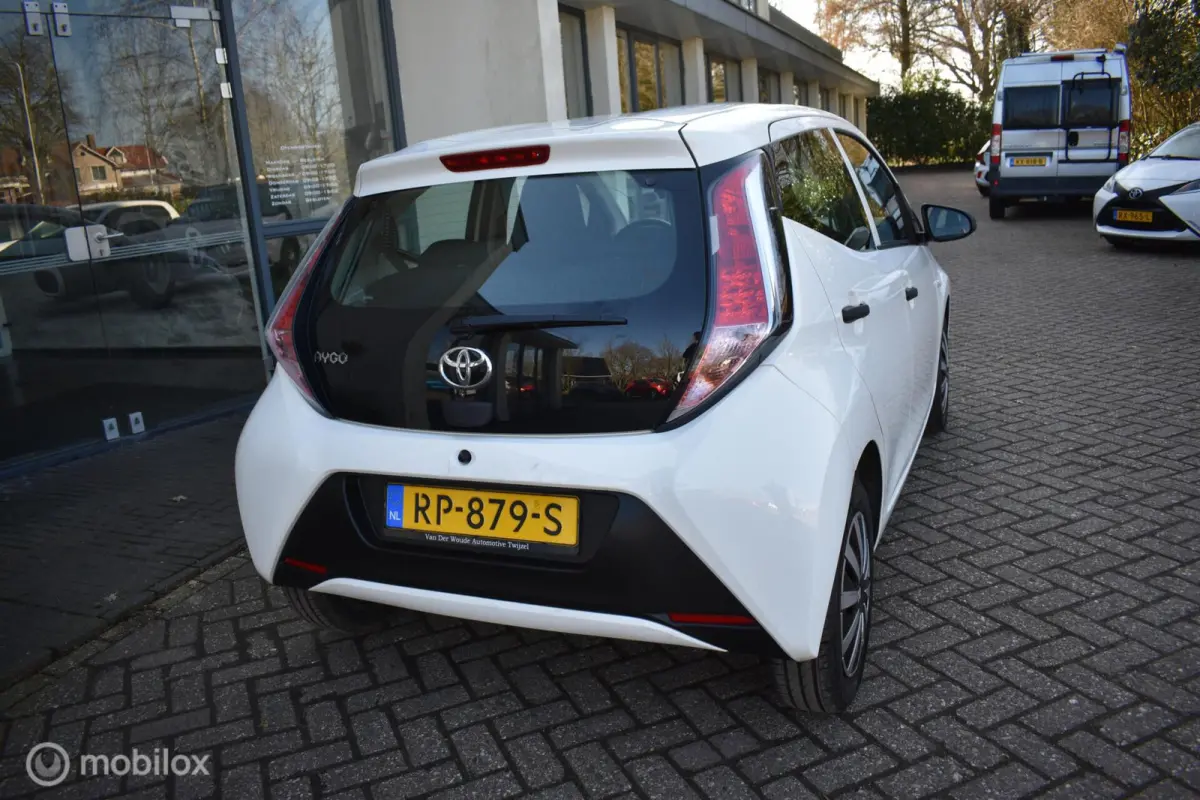 1.0 VVT-i x 5DRS, 2018 Airco|101DKM!