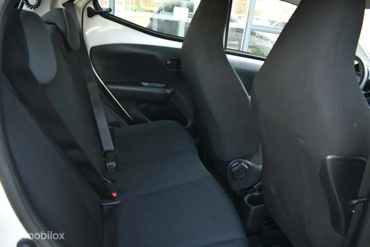 1.0 VVT-i x 5DRS, 2018 Airco|101DKM!