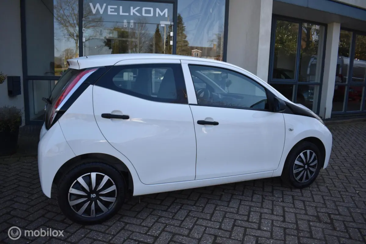 1.0 VVT-i x 5DRS, 2018 Airco|101DKM!