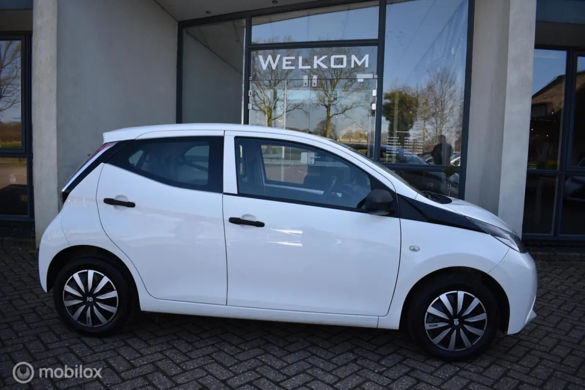 1.0 VVT-i x 5DRS, 2018 Airco|101DKM!