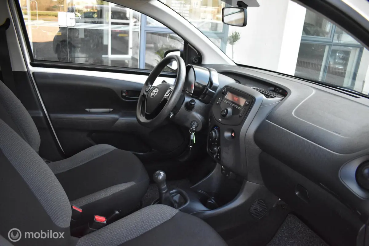 1.0 VVT-i x 5DRS, 2018 Airco|101DKM!
