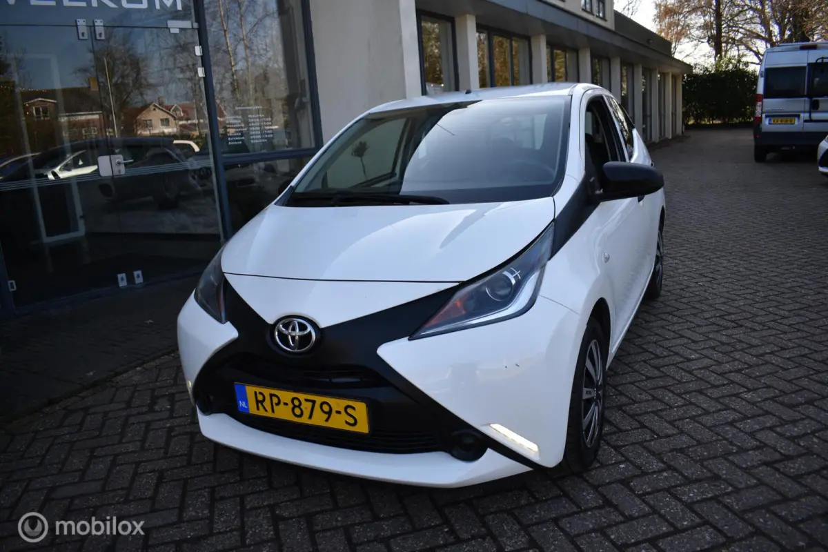 1.0 VVT-i x 5DRS, 2018 Airco|101DKM!