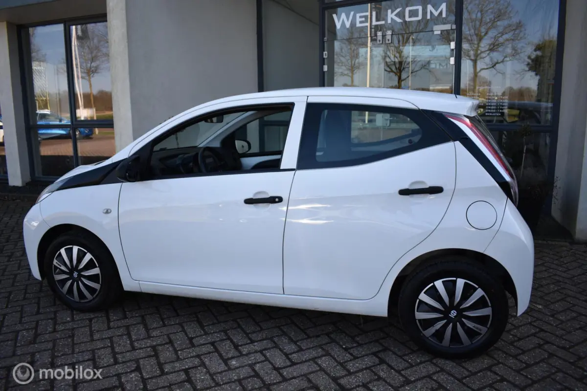 1.0 VVT-i x 5DRS, 2018 Airco|101DKM!