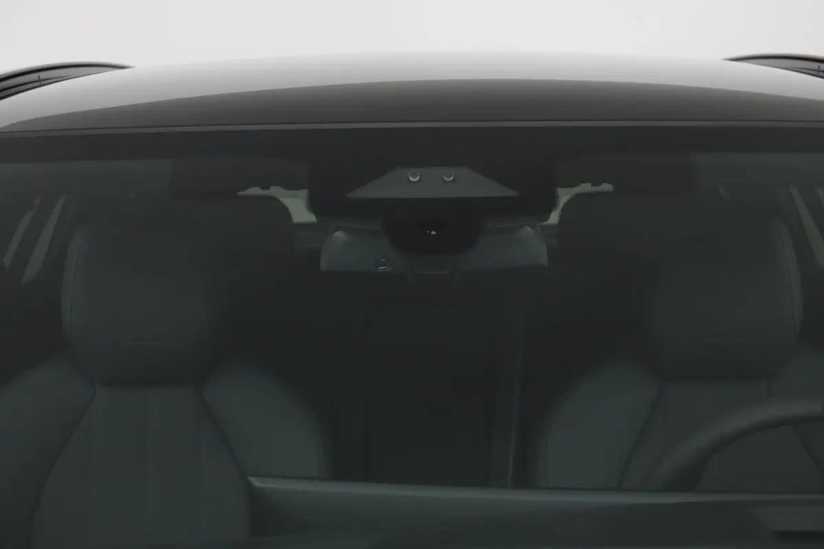 530e M Sport Edition | SOH 100% |  M Sportpakket Pro | Innovation Pack | Trekhaak | Panoramadak | Harman-Kardon | Driving Assistant Plus