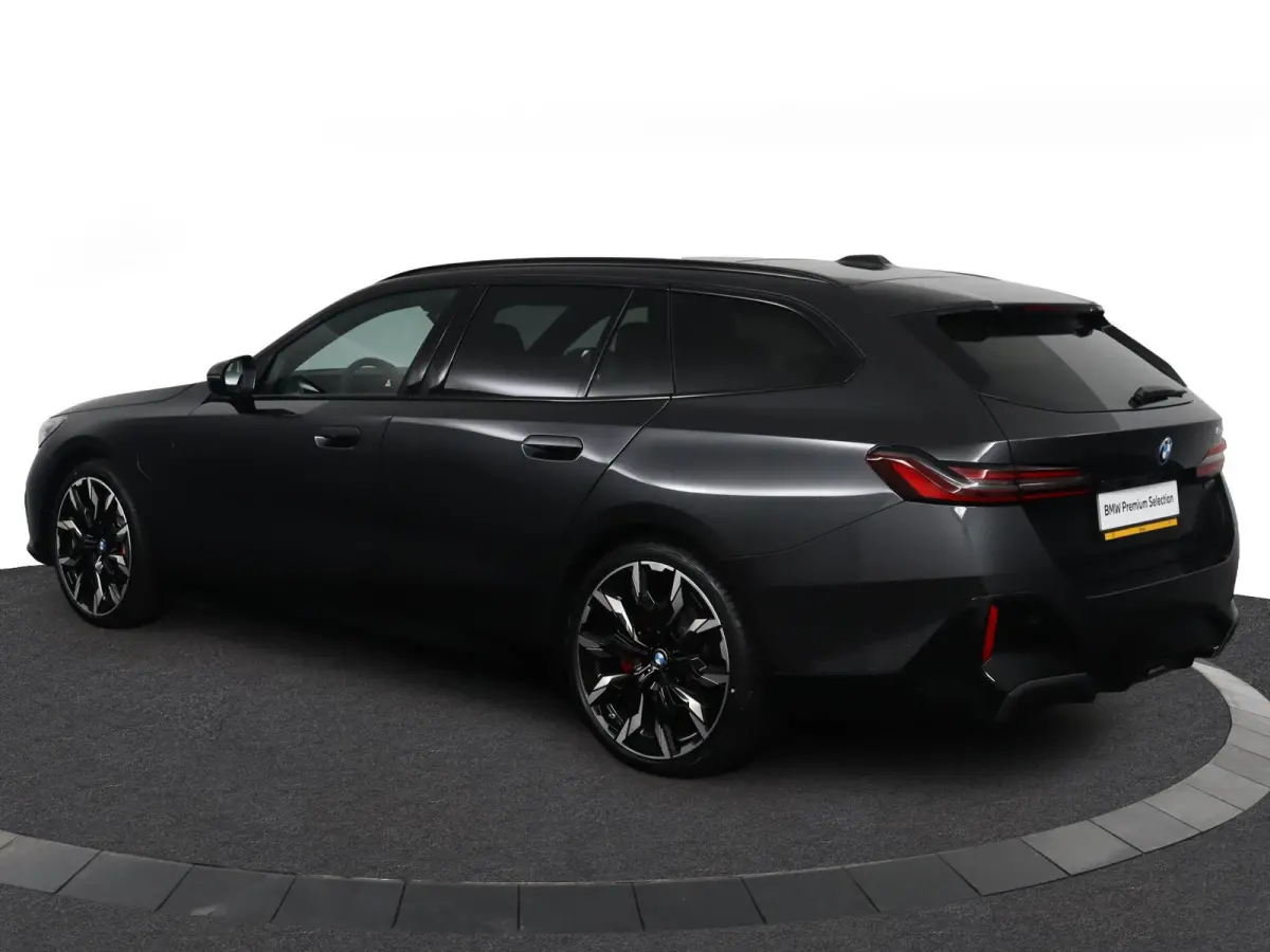 530e M Sport Edition | SOH 100% |  M Sportpakket Pro | Innovation Pack | Trekhaak | Panoramadak | Harman-Kardon | Driving Assistant Plus
