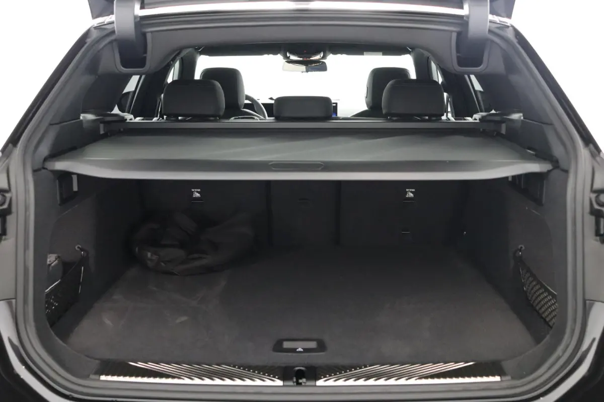 530e M Sport Edition | SOH 100% |  M Sportpakket Pro | Innovation Pack | Trekhaak | Panoramadak | Harman-Kardon | Driving Assistant Plus