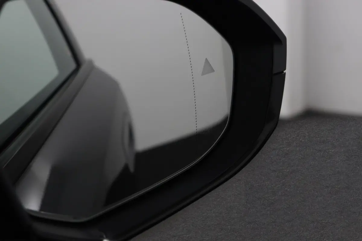 530e M Sport Edition | SOH 100% |  M Sportpakket Pro | Innovation Pack | Trekhaak | Panoramadak | Harman-Kardon | Driving Assistant Plus