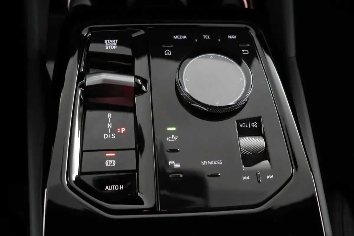 530e M Sport Edition | SOH 100% |  M Sportpakket Pro | Innovation Pack | Trekhaak | Panoramadak | Harman-Kardon | Driving Assistant Plus
