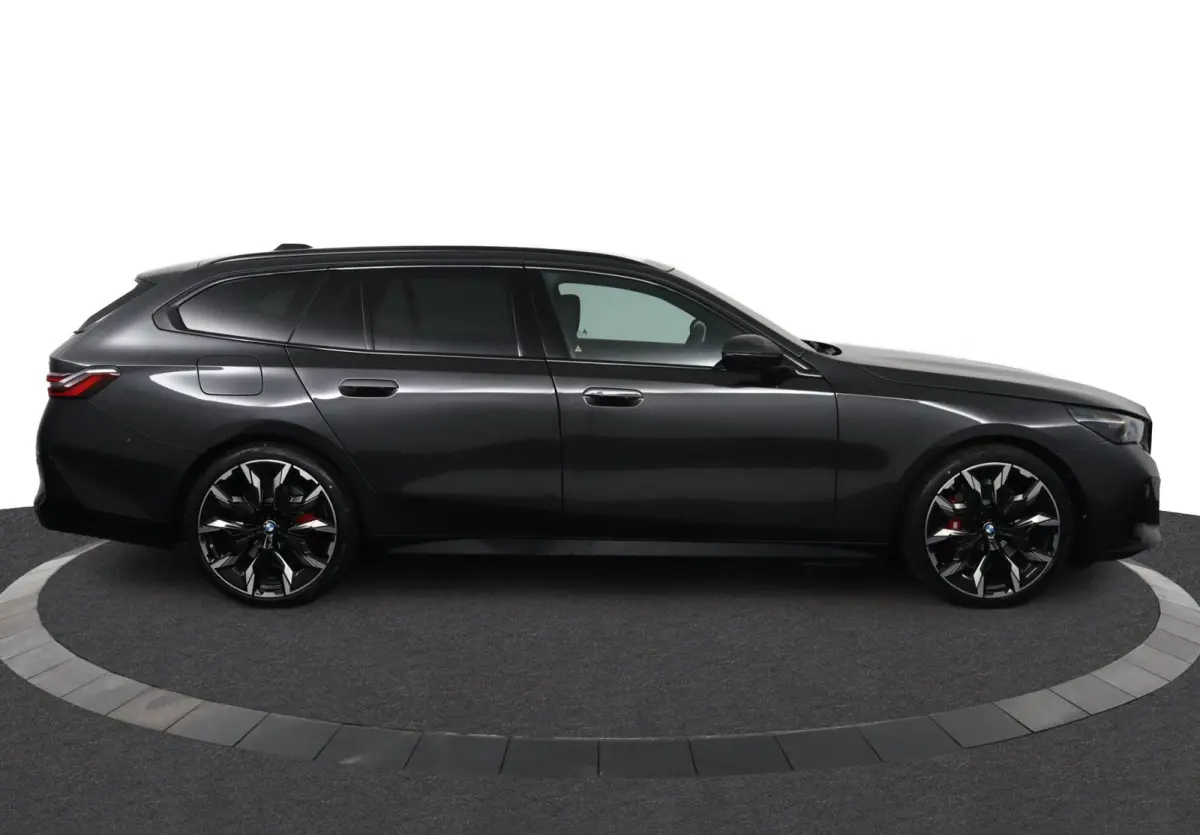 530e M Sport Edition | SOH 100% |  M Sportpakket Pro | Innovation Pack | Trekhaak | Panoramadak | Harman-Kardon | Driving Assistant Plus