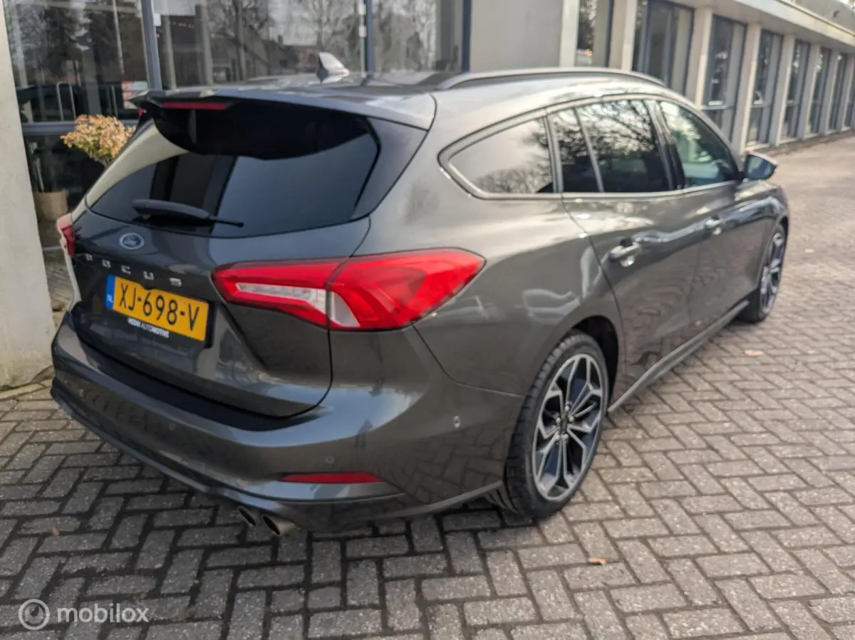 1.0 EcoBoost ST Line Business