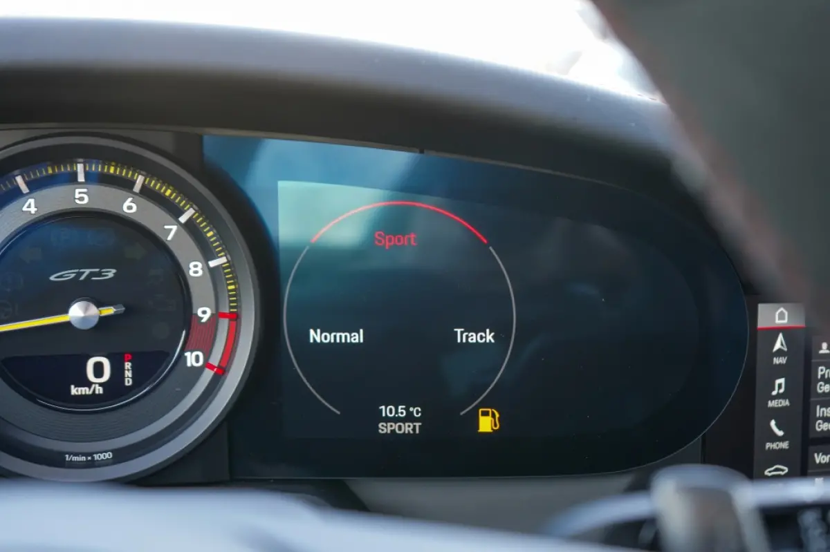 992 4.0 GT3 Clubsport | Buckets | Sport Chrono | Approved tot 20