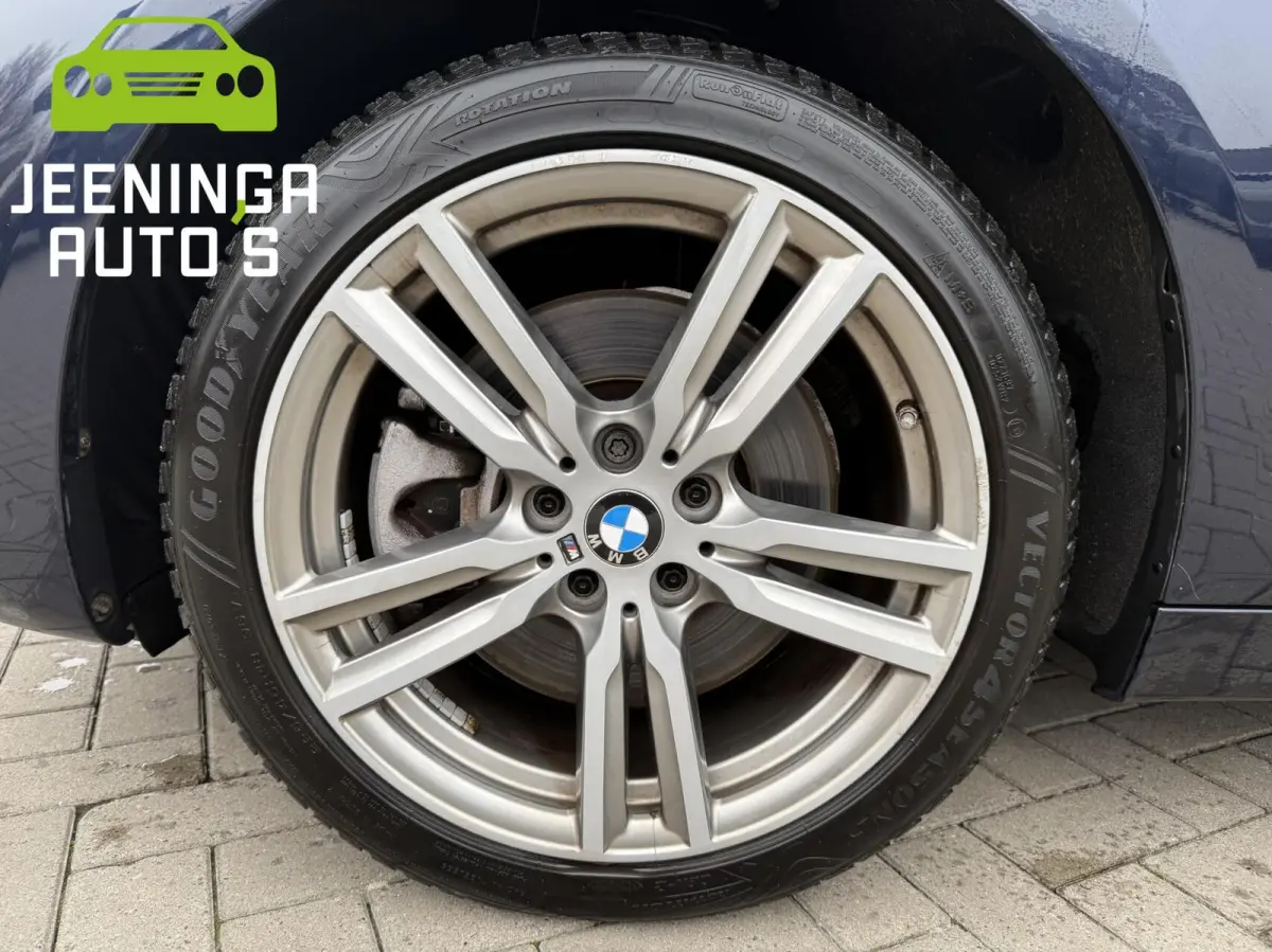 225xe PlugInHybride M sport|Navi|Clima|PDC