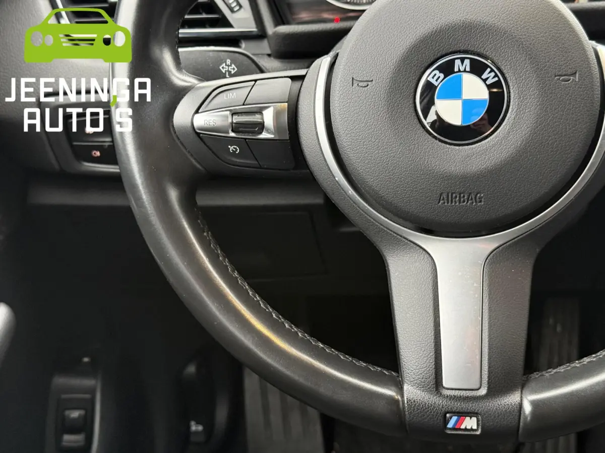 225xe PlugInHybride M sport|Navi|Clima|PDC