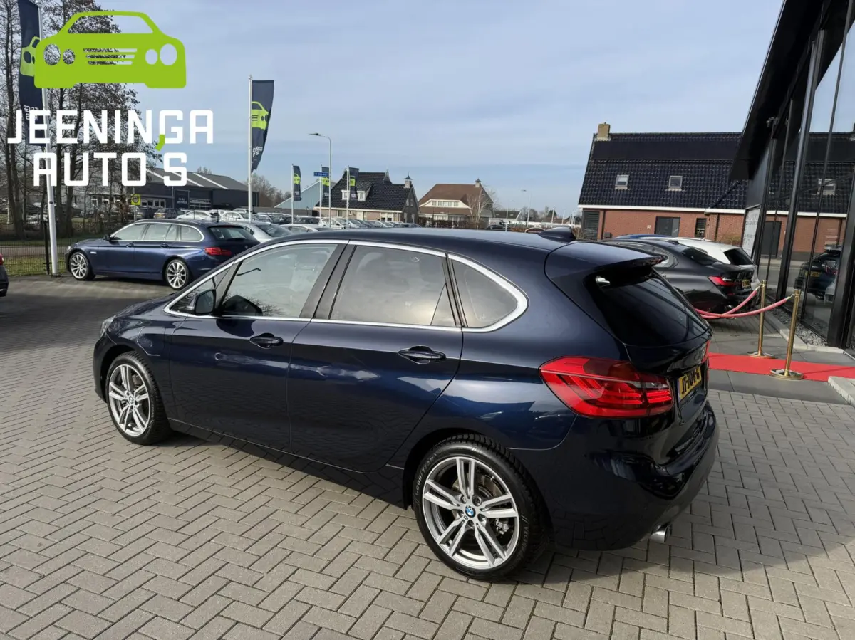 225xe PlugInHybride M sport|Navi|Clima|PDC