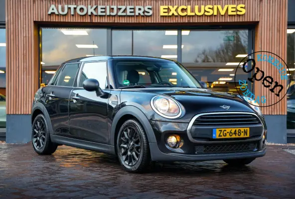 1.5 One Mini Mini 1.5 One Airco Cruise Control Navigatie 16" LMV AUTOMAAT!