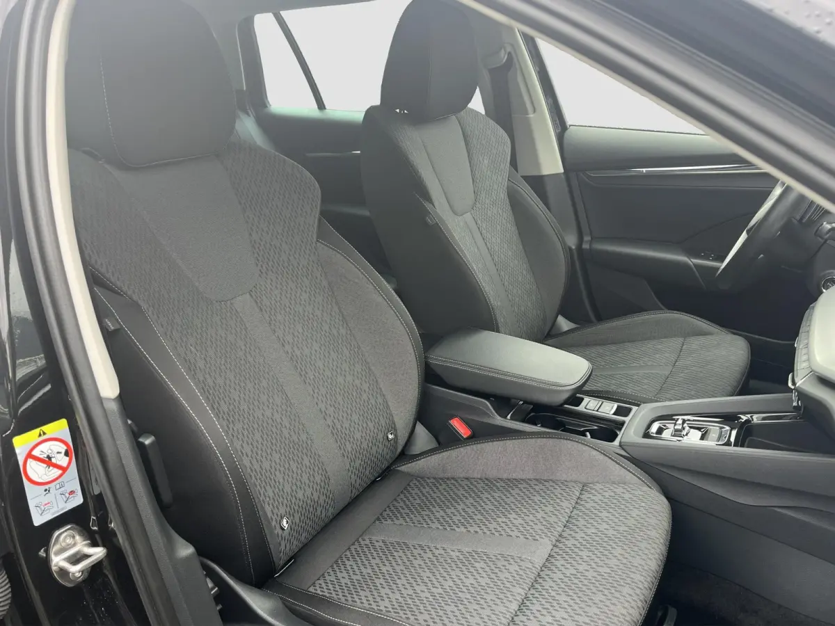 1.0 e-TSi DSG Business Edition | CAMERA | STUUR-STOELVERW. | EL. ACHTERKLEP |