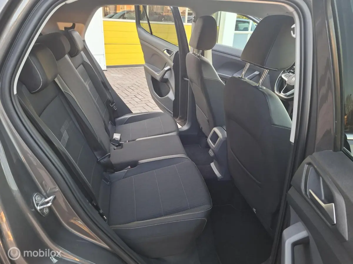 1.0 TSI Style Business R