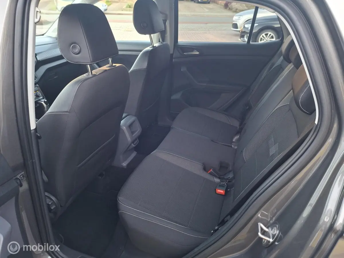1.0 TSI Style Business R